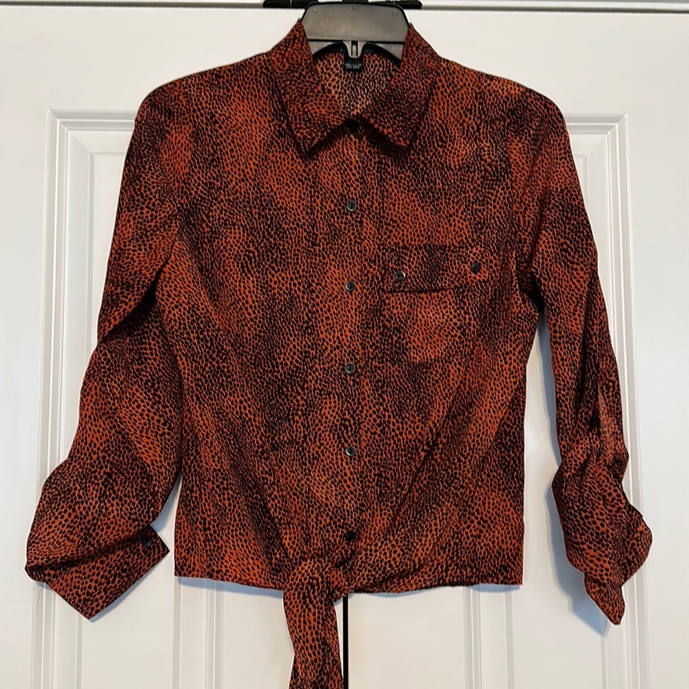 Small Love Culture button down, tie at waist shirt. Small